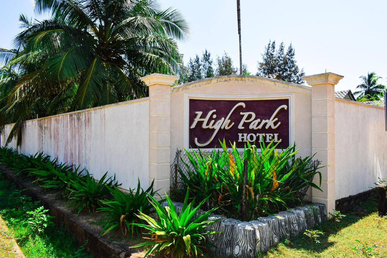 High Park Hotel Nilaveli Esterno foto